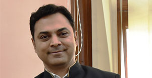 Dr. Krishnamurthy Subramanian