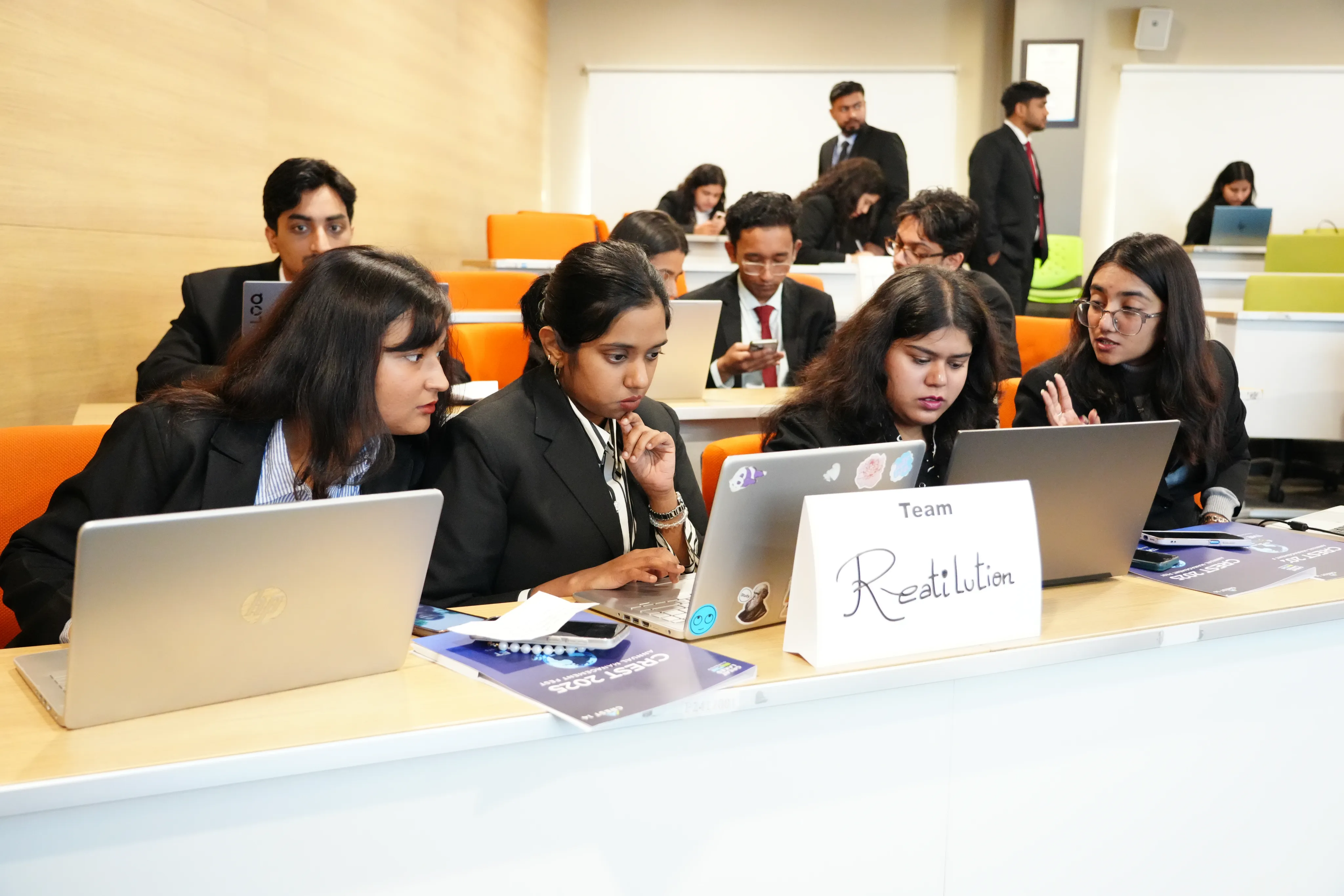 Glimpses of Crest, 2025