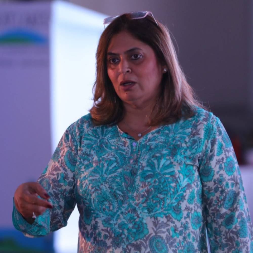 Niti Khosla
