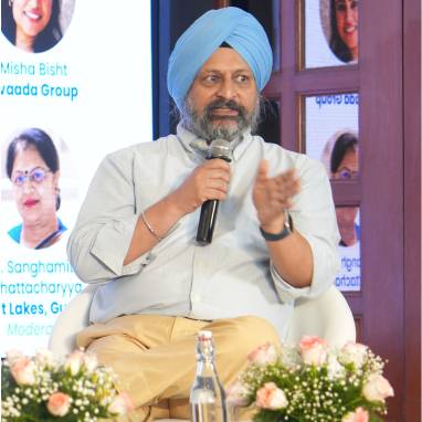 Mukhvinder Bains, Accenture